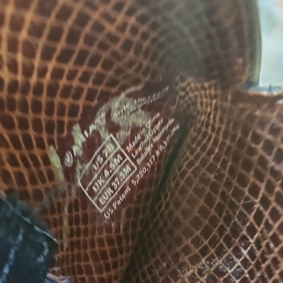 ARIAT Snip Toe Black Boots - Picture 13 of 16